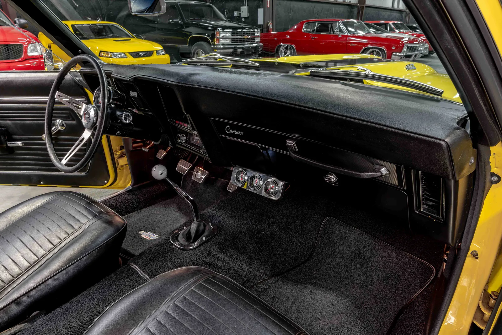 1969-Chevrolet-Camaro-Daytona Yellow-690038-49.jpg